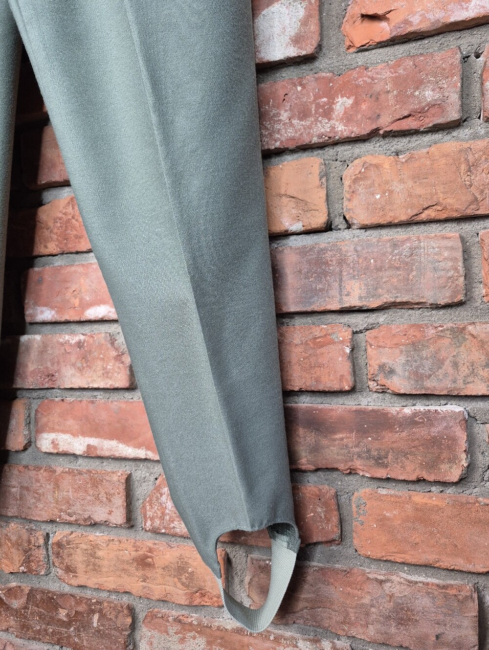 Satori Sage Green Stirrup Pants High Rise Tapered Minimalist Vintage 8 - Picture 3 of 7